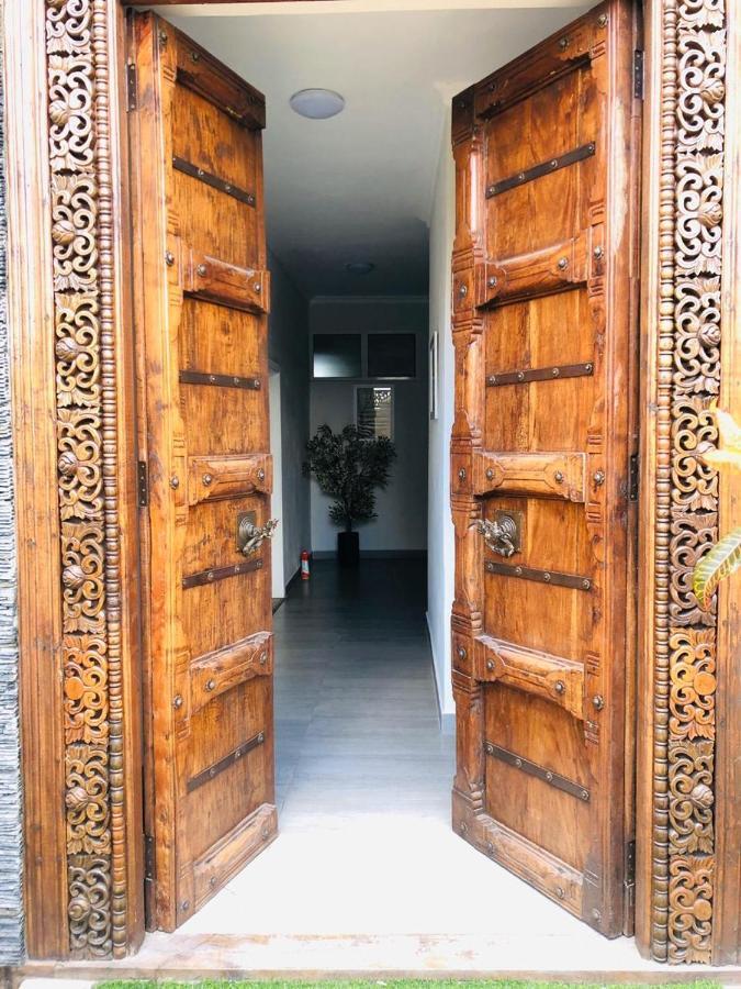 Shanti Haveli Beachfront Apartments Flic en Flac Экстерьер фото