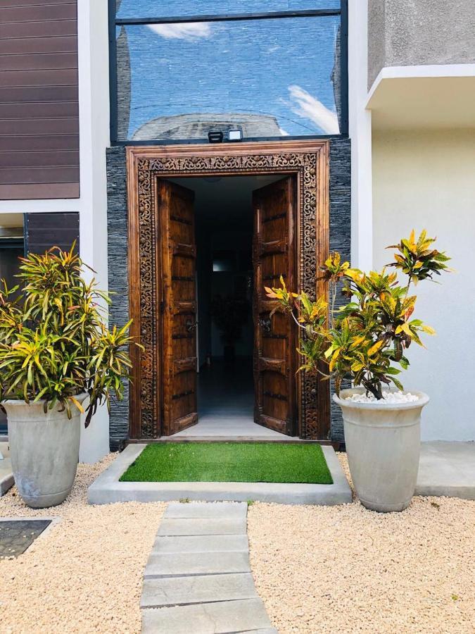 Shanti Haveli Beachfront Apartments Flic en Flac Экстерьер фото