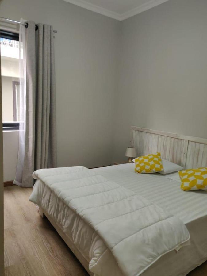 Shanti Haveli Beachfront Apartments Flic en Flac Экстерьер фото
