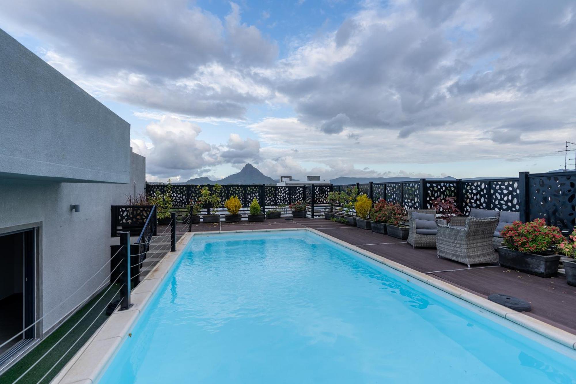 Shanti Haveli Beachfront Apartments Flic en Flac Экстерьер фото